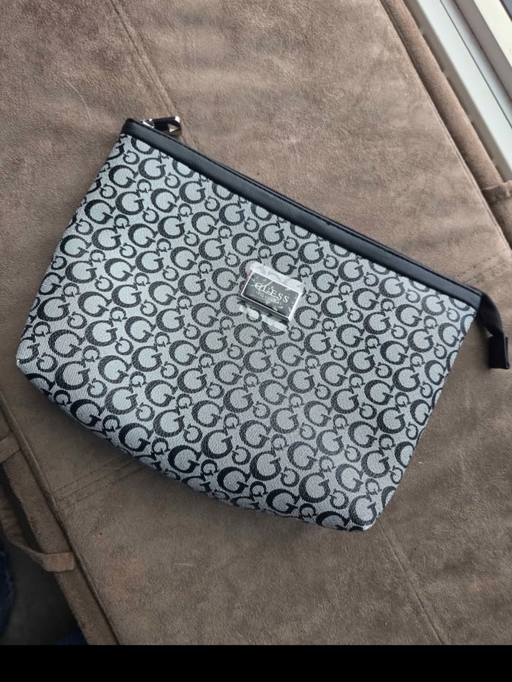 GUESS Black & Gray Signature Toiletry Pouch